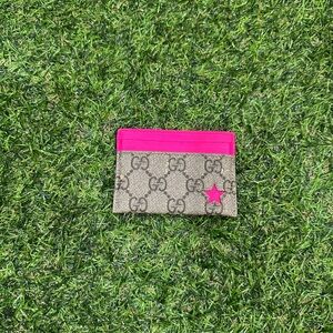 Gucci Supreme Pink Star Card Holder